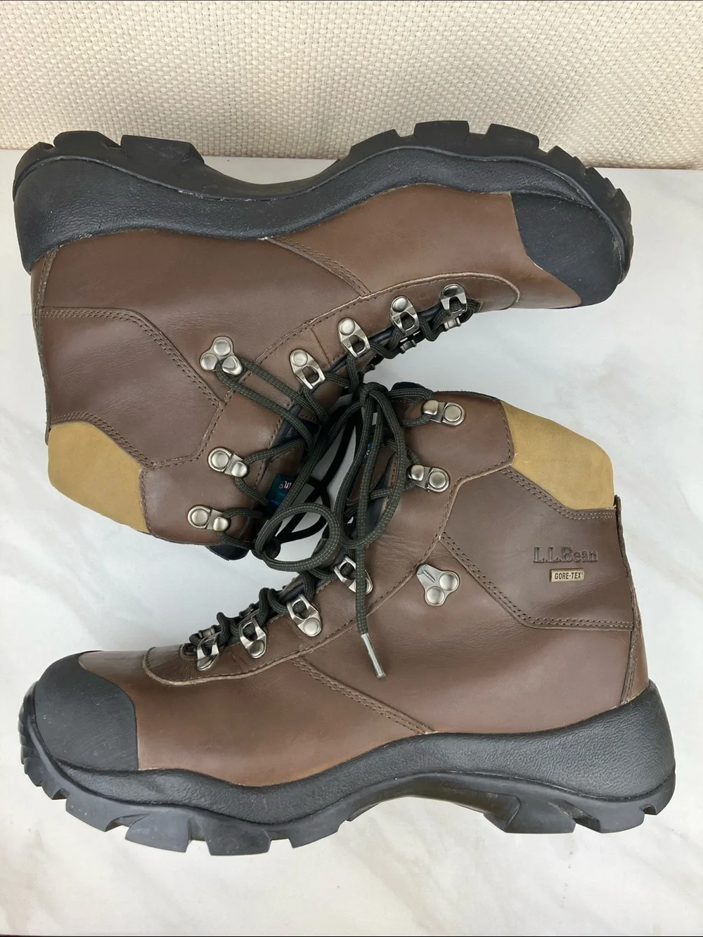 LL Bean GTX Leather Mid Hiking Boots FLAW